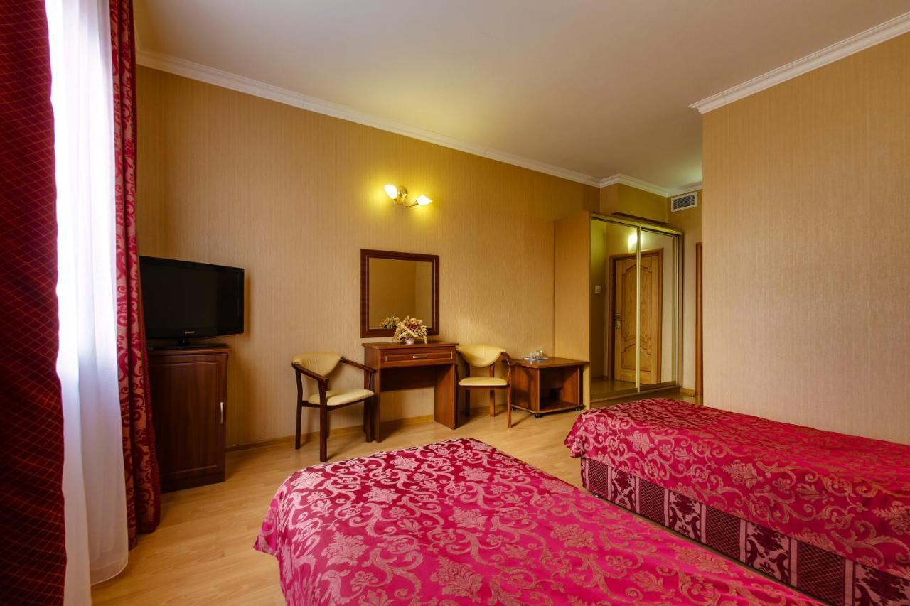 Vizit Hotel Краснодар Екстериор снимка
